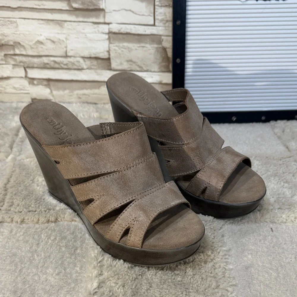 CATHY JEAN Brazil Leather Stylish Brown Wedge Sandals
